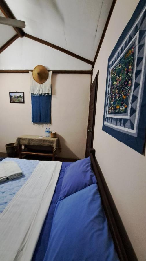Sala Thongyon - Guest House Саванакет Екстериор снимка
